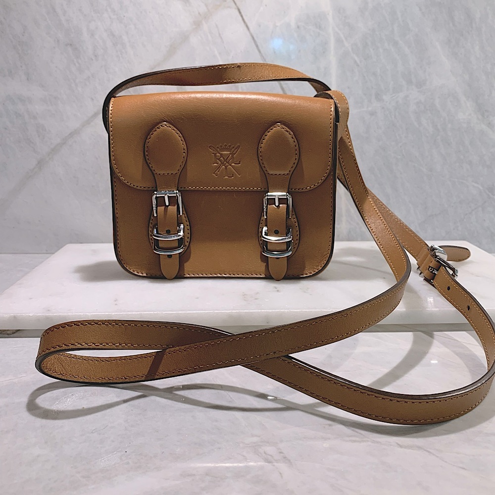 Ralph Lauren brown leather purse with zipp inside pocket and back opening